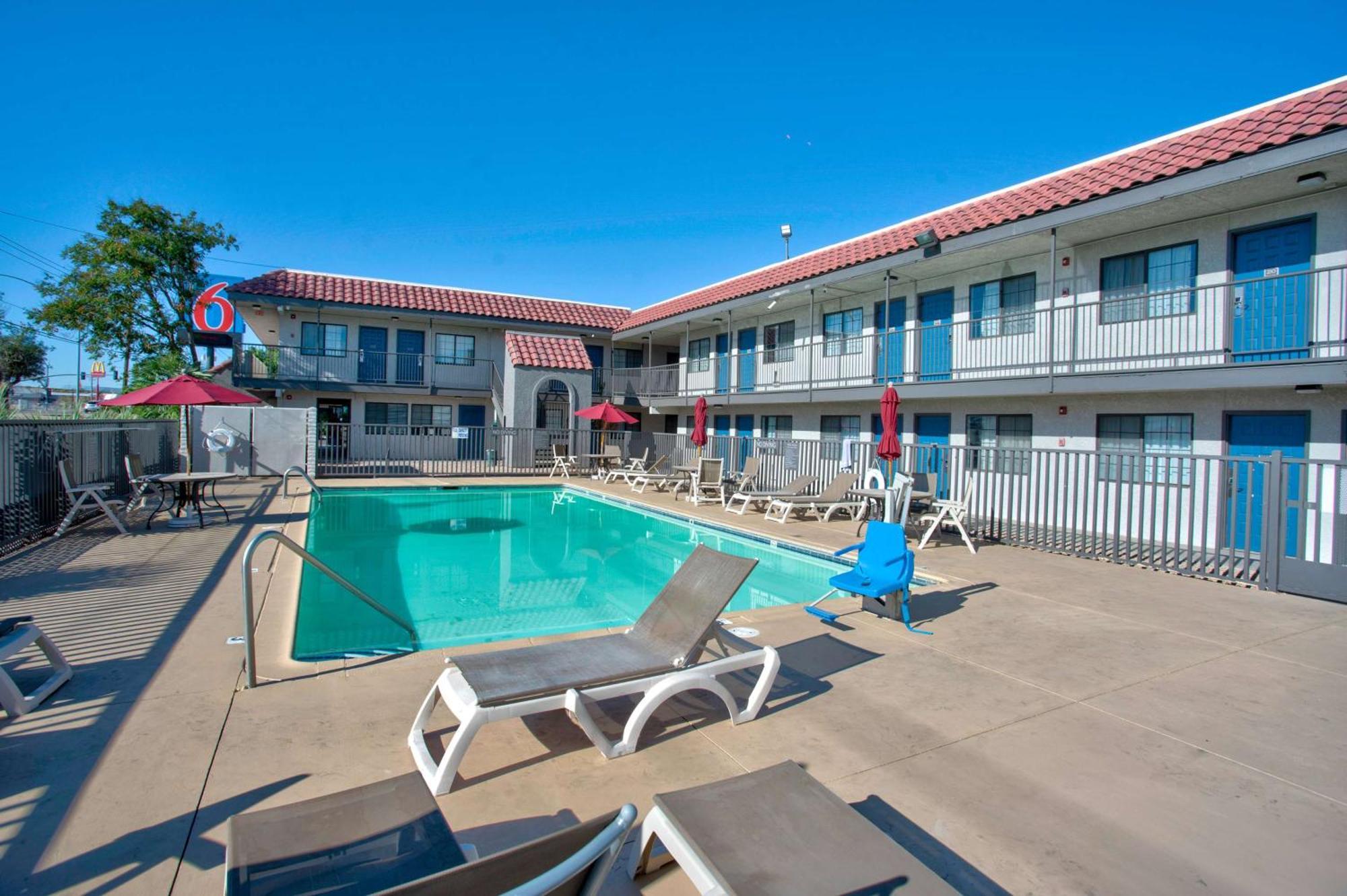 Motel 6 Tucson, Az - East Williams Center Εξωτερικό φωτογραφία