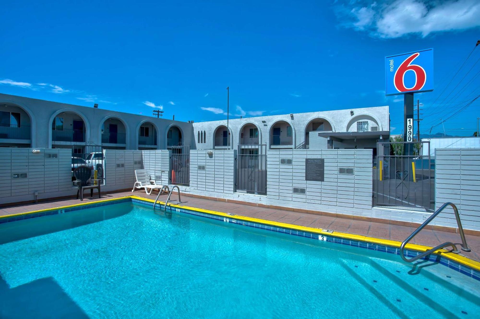 Motel 6 Tucson, Az - East Williams Center Εξωτερικό φωτογραφία